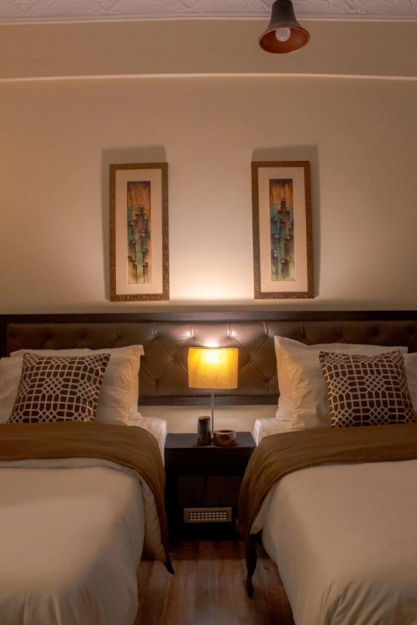 The Mandarin Inn Gilgit Exterior photo