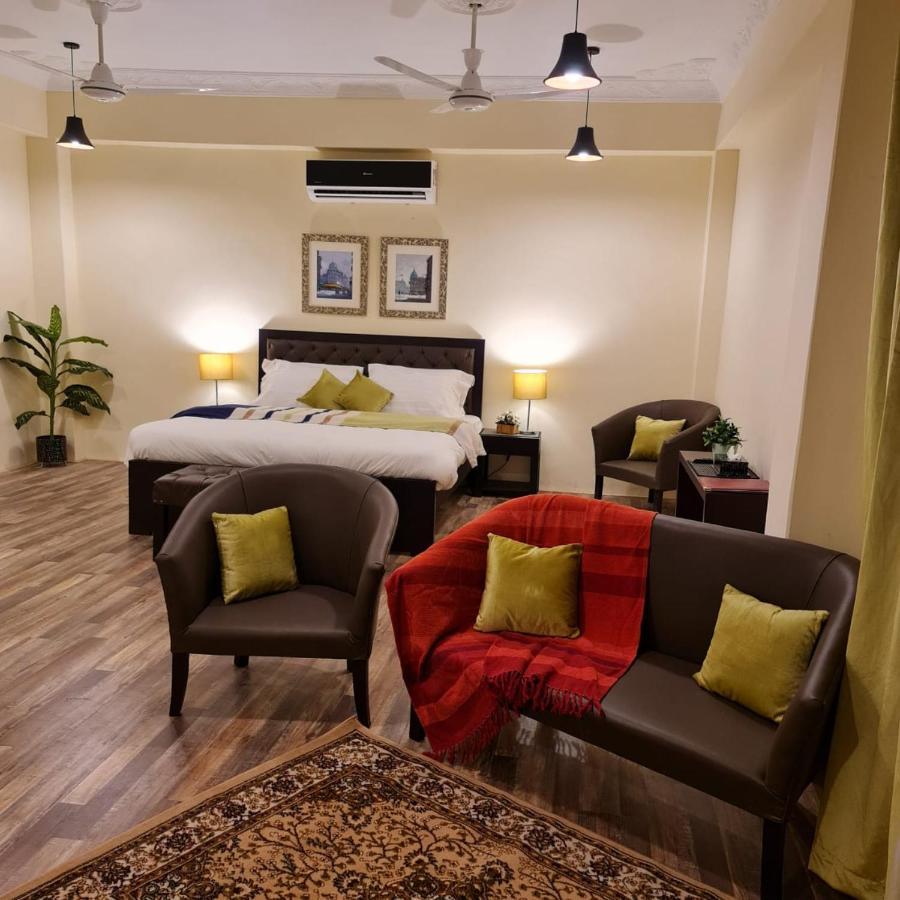 The Mandarin Inn Gilgit Exterior photo